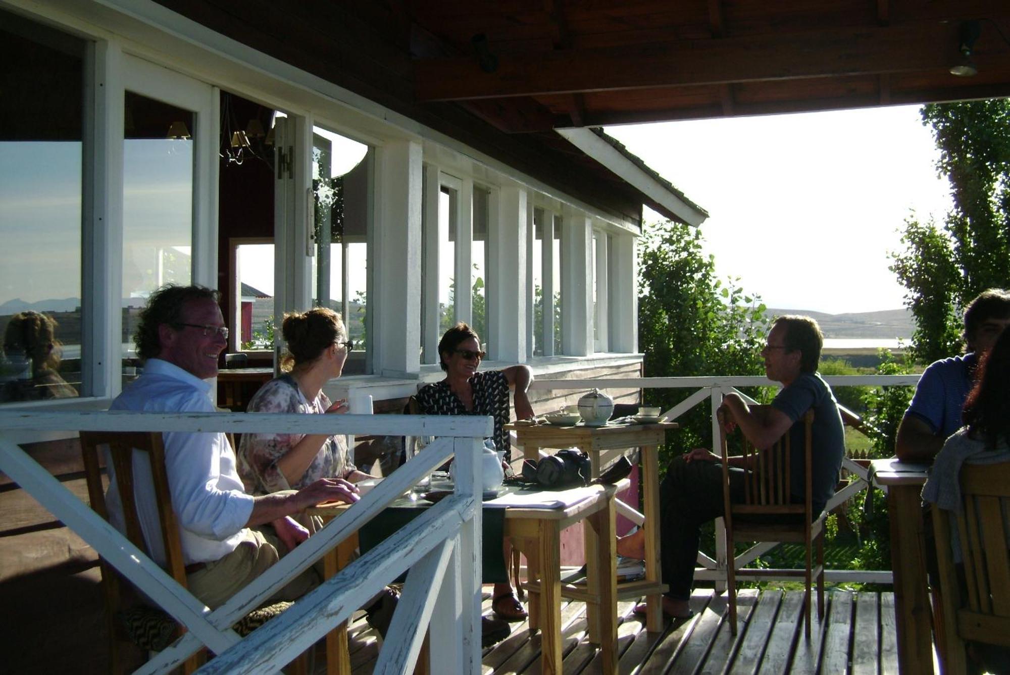 Hosteria Cauquenes De Nimez Hotel El Calafate Exterior photo